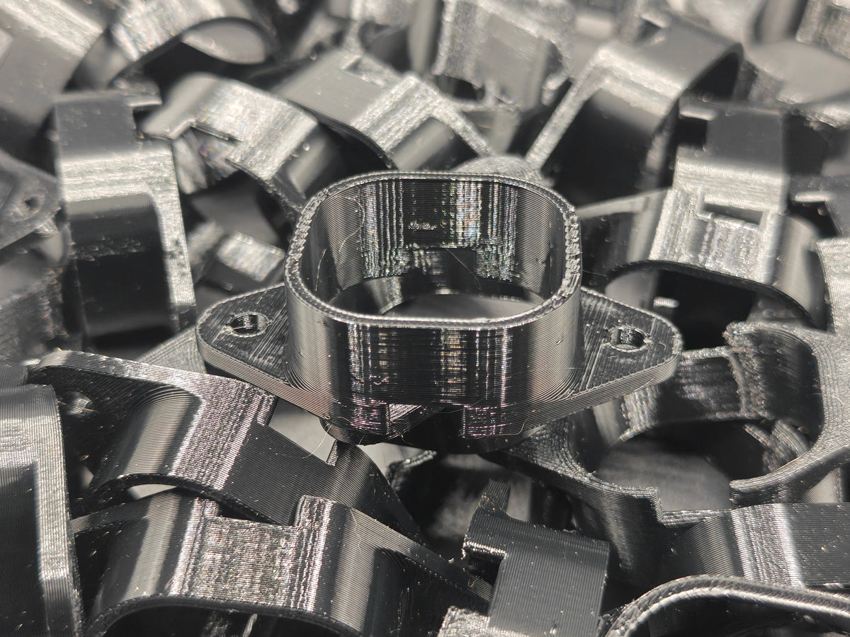Outdoor Light Mounting Clips, Screw-in Brackets, No Adhesive, Weather-Resistant PETG Plastic
